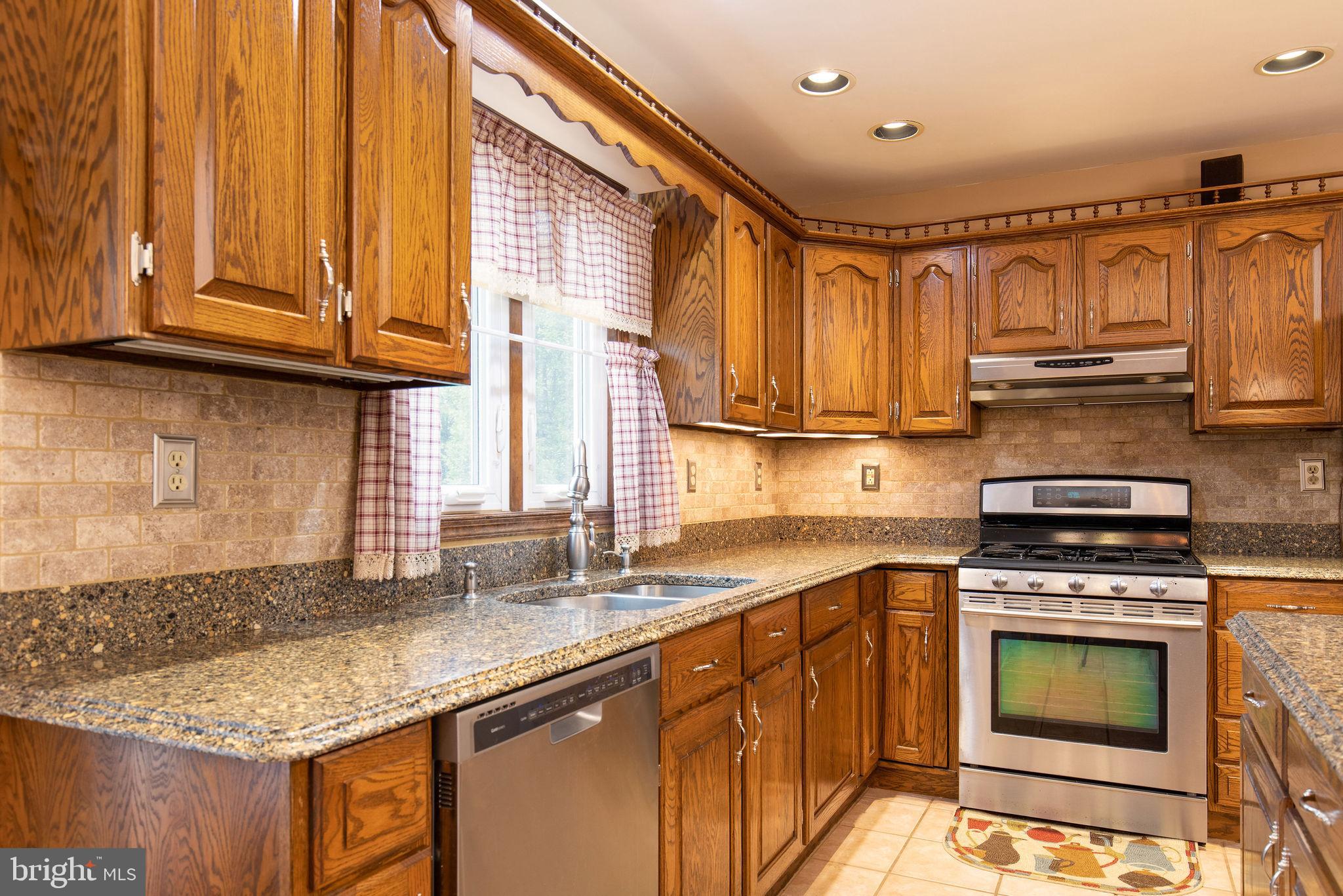 13050 Frank Road New Freedom, PA 17349 - Photo 8 of 43 Gallery Image 8