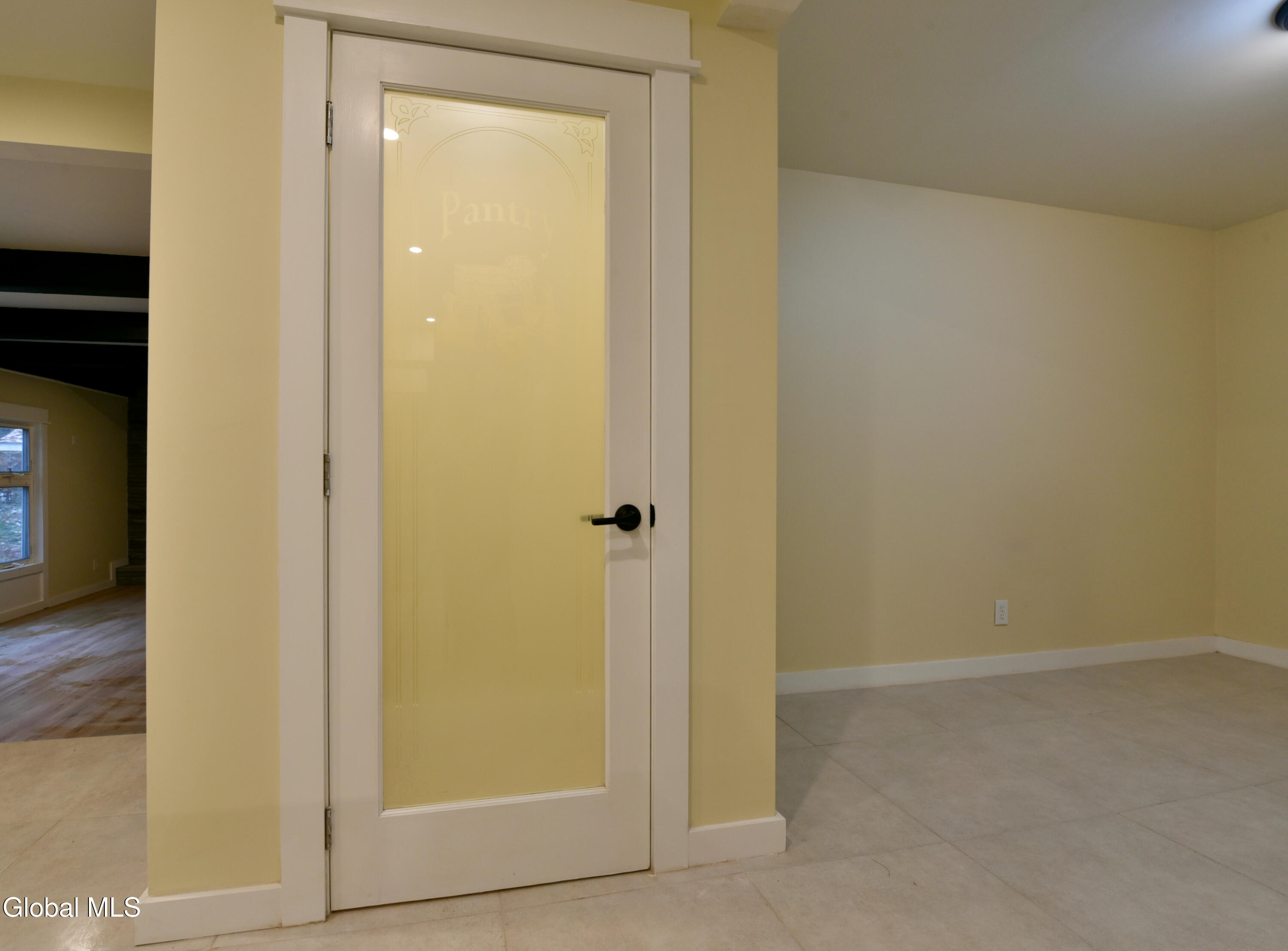 1011 Middleline Road Ballston Spa, NY 12020 - Photo 17 of 57 20