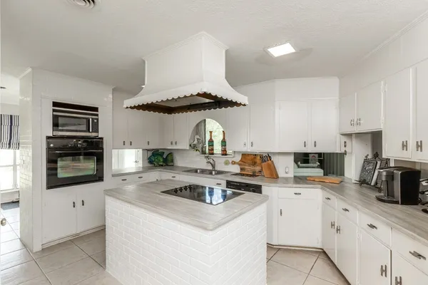 $269,900 | 5990 North Circuit Drive, Beaumont, TX 77706