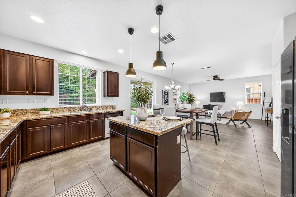 46755 Peach Tree Street Temecula, CA 92592 - Photo 14 of 40