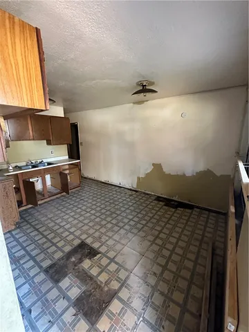 $43,377 | 107 Missionary Circle, Hearne, TX 77859