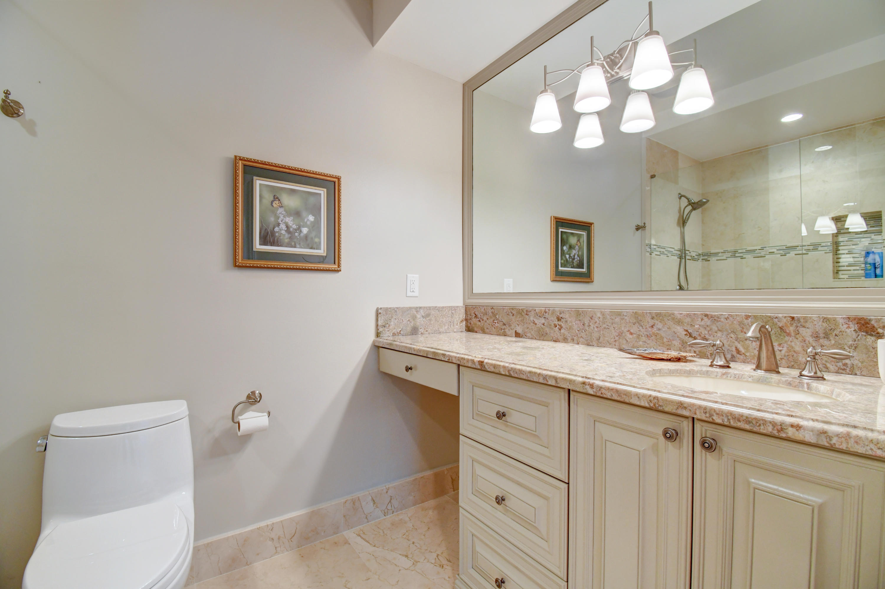 4535 Northwest 23rd Terrace Boca Raton, FL 33431 - Photo 35 of 50 GUEST BATH