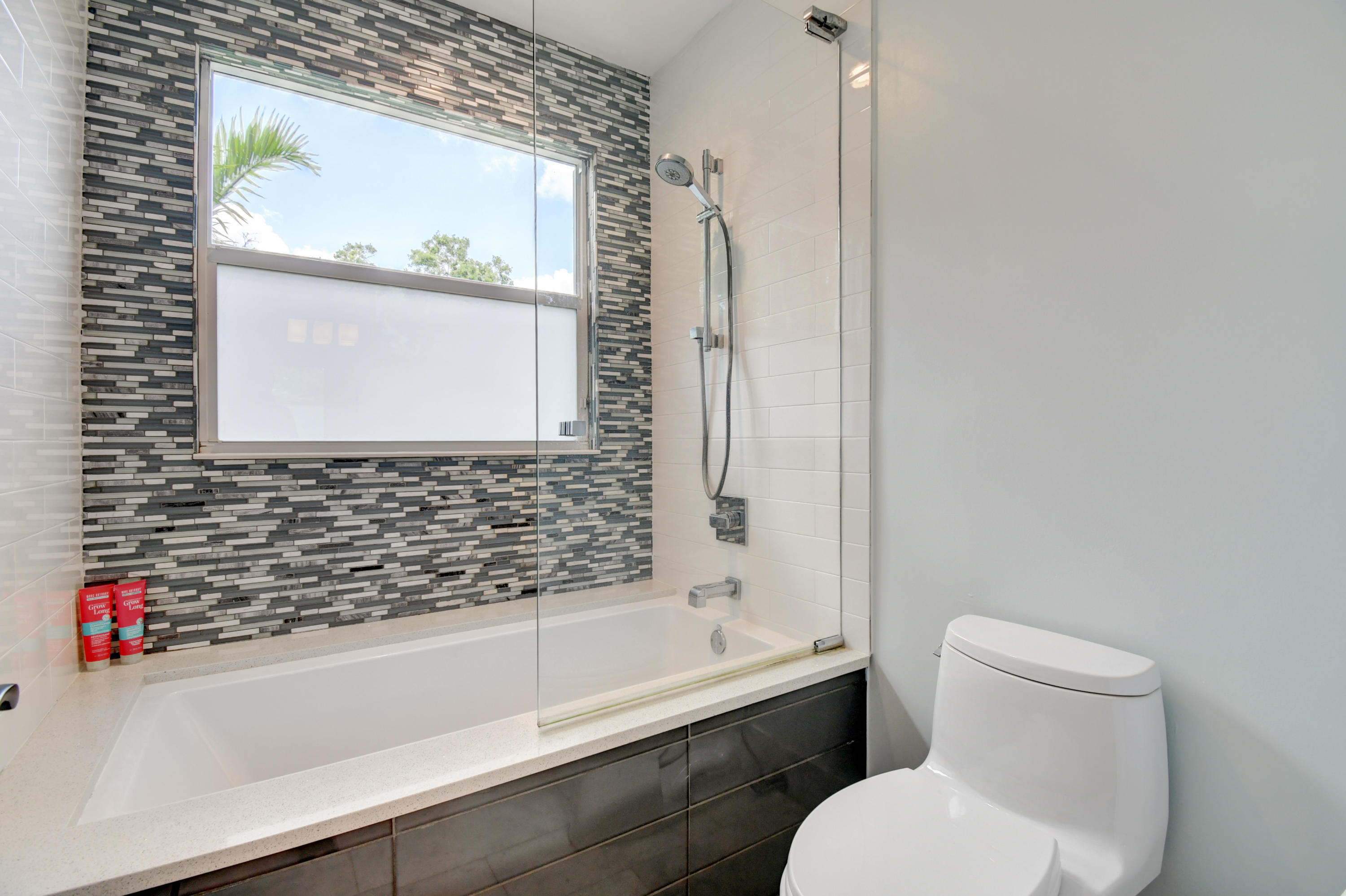 4535 Northwest 23rd Terrace Boca Raton, FL 33431 - Photo 39 of 50 GUEST BATH