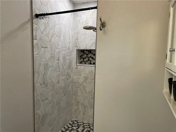$1,800 | 3718 Niagara Street, Corpus Christi, TX 78416
