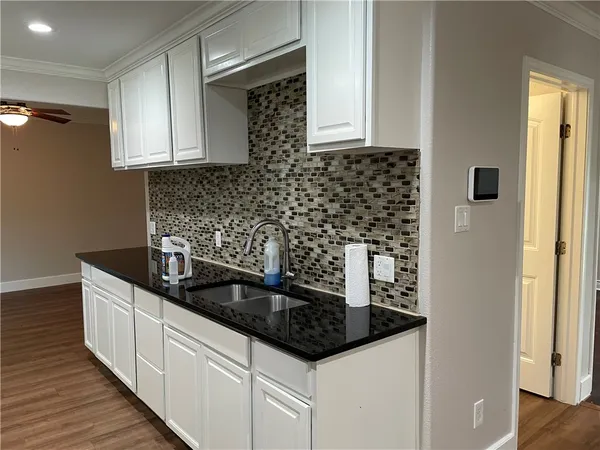 $1,800 | 3718 Niagara Street, Corpus Christi, TX 78416