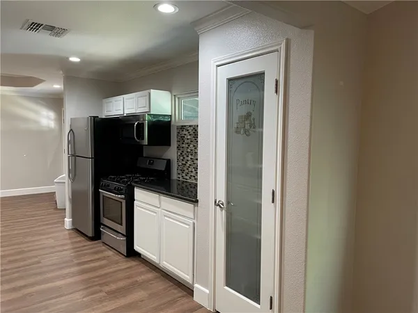 $1,800 | 3718 Niagara Street, Corpus Christi, TX 78416