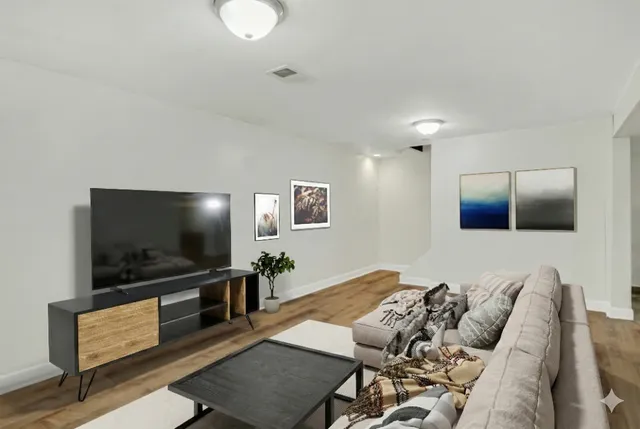 $380,000 | 358 Rye Road, Mundelein, IL 60060