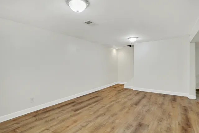 $380,000 | 358 Rye Road, Mundelein, IL 60060