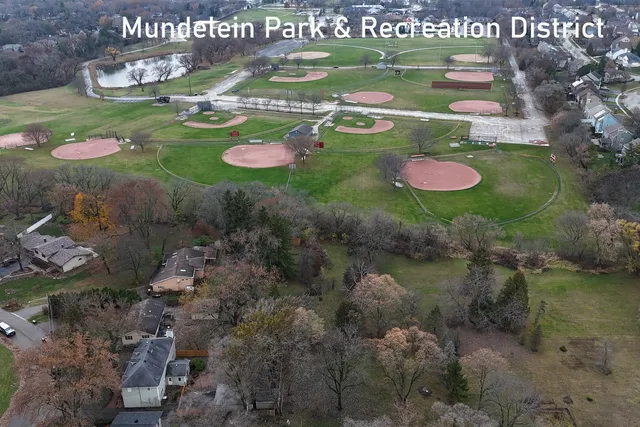 $380,000 | 358 Rye Road, Mundelein, IL 60060