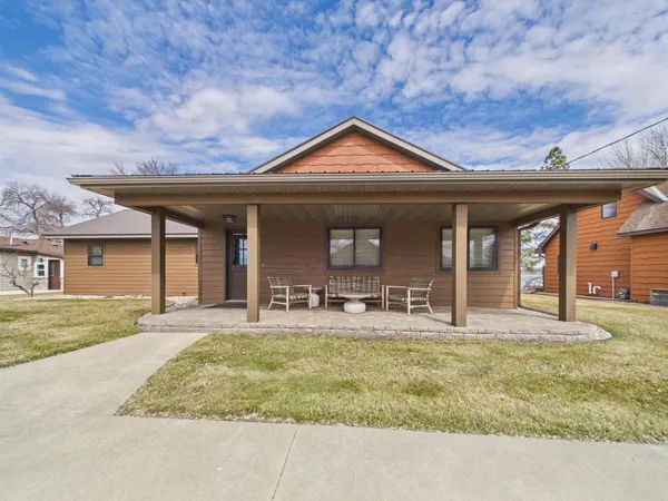 $995,000 | 28840 South Shore Drive, Starbuck, MN 56381