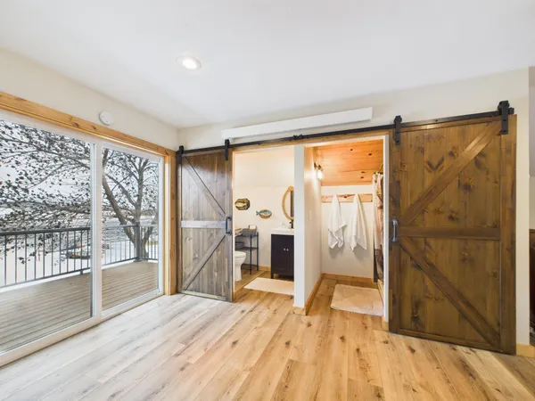 $995,000 | 28840 South Shore Drive, Starbuck, MN 56381