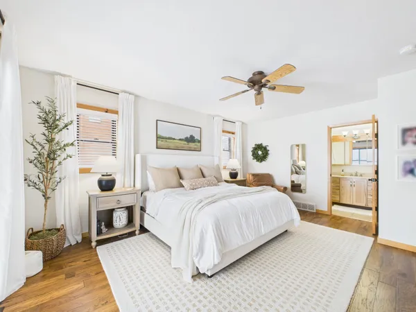 $995,000 | 28840 South Shore Drive, Starbuck, MN 56381