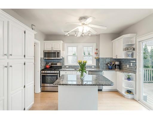 126 Parmenter Road Newton, MA 02465 - Photo 3 of 24