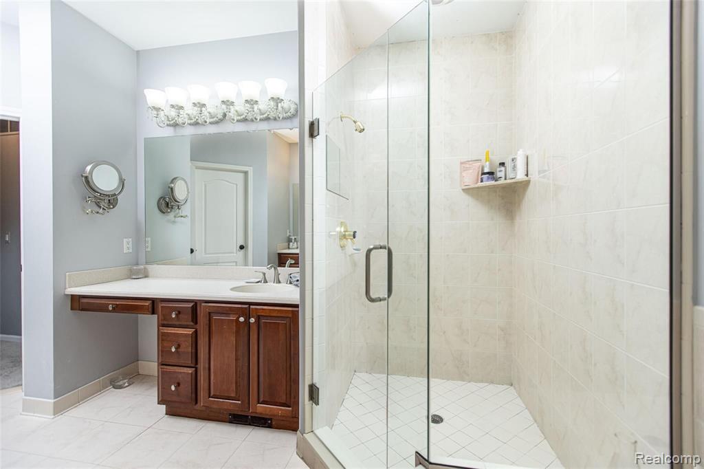 2483 Ashford Rochester Hills, MI 48306 - Photo 23 of 51
