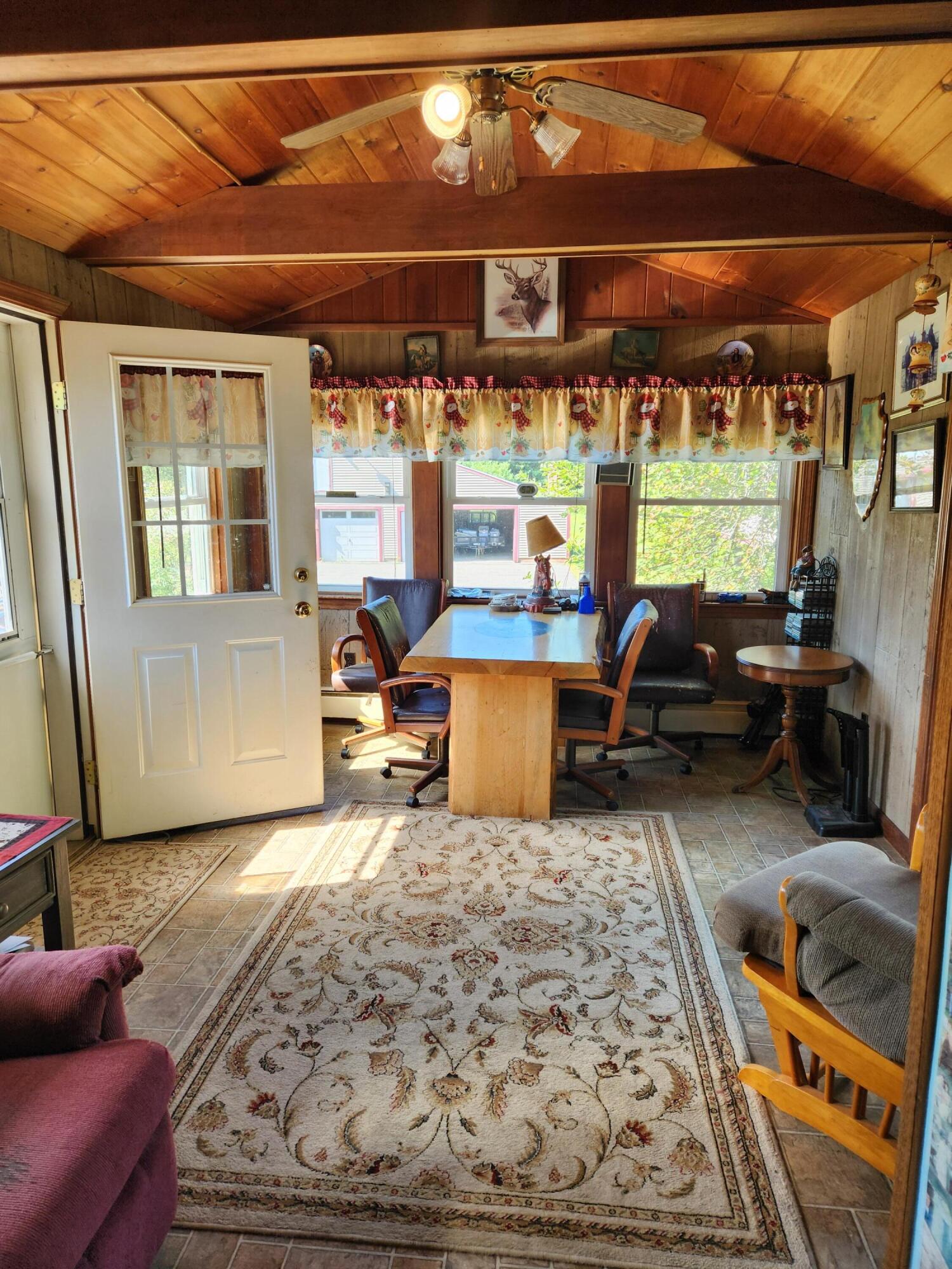286 Washington Road Jefferson, ME 04348 - Photo 5 of 21 BrownMudRoom