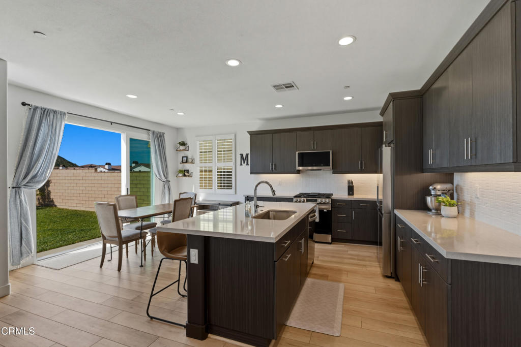 341 Fraser Point Camarillo, CA 93012 - Photo 9 of 37