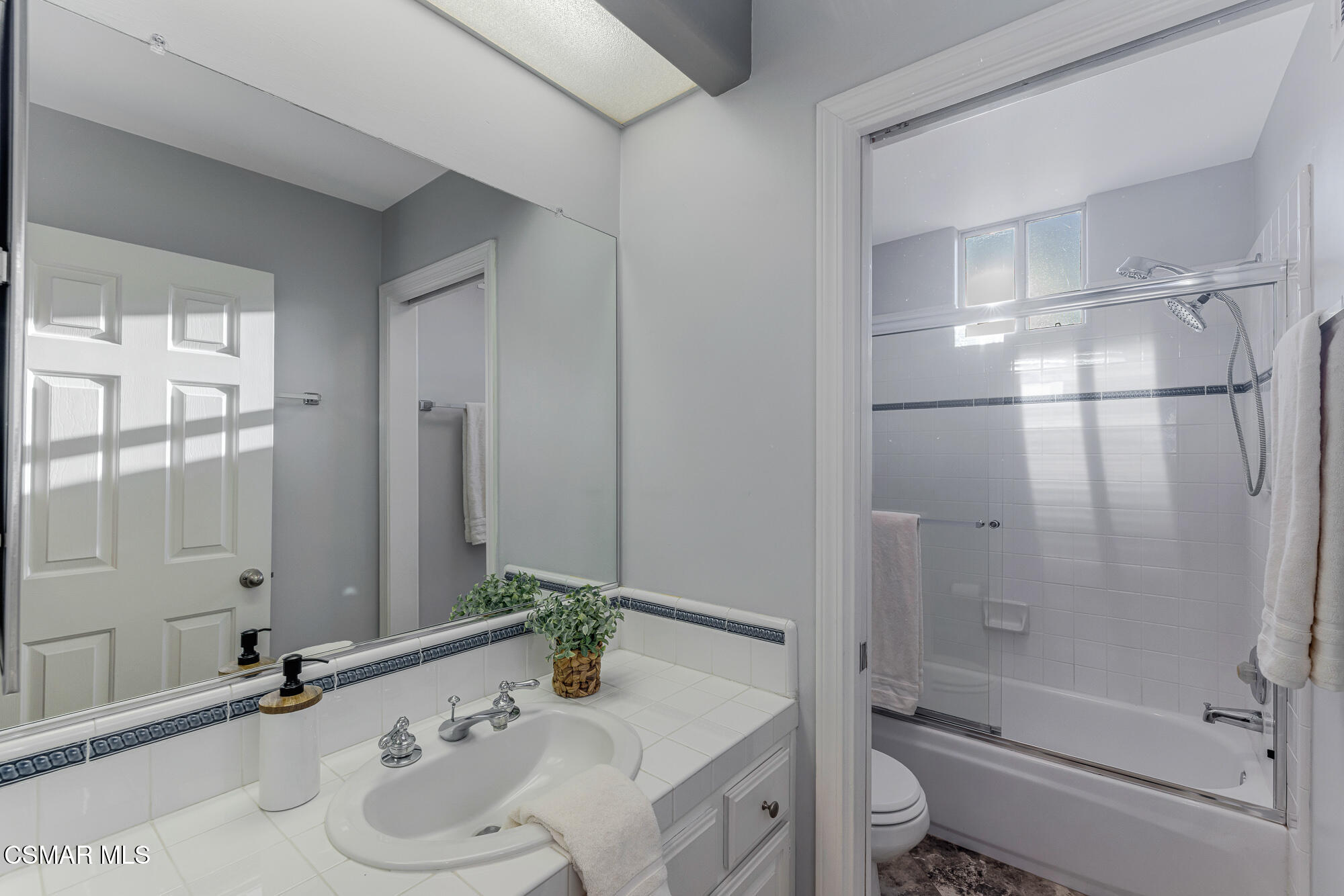 3969 Sunsetridge Road Moorpark, CA 93021 - Photo 10 of 45 3969 Sunsetridge Rd-VinceDingmanMedia-18