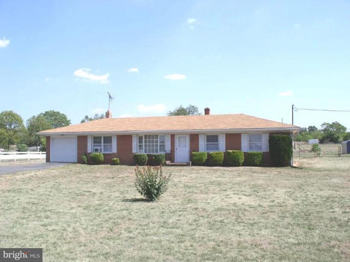 390 Russell Road Berryville, VA 22611 - Photo 1 of 5 Exterior (Main)