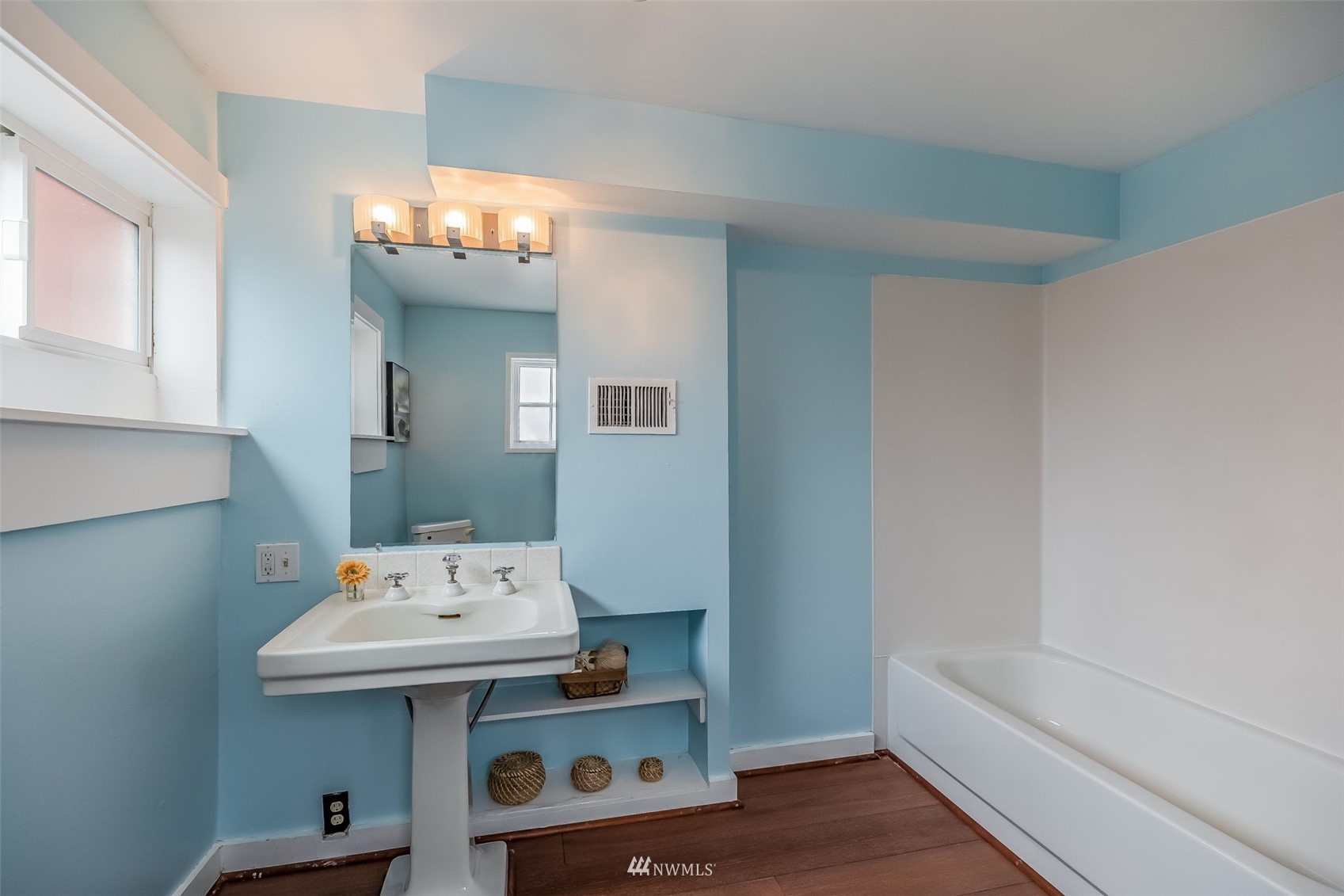 7003 South Langston Road Seattle, WA 98178 - Photo 21 of 35 Gallery Image 21
