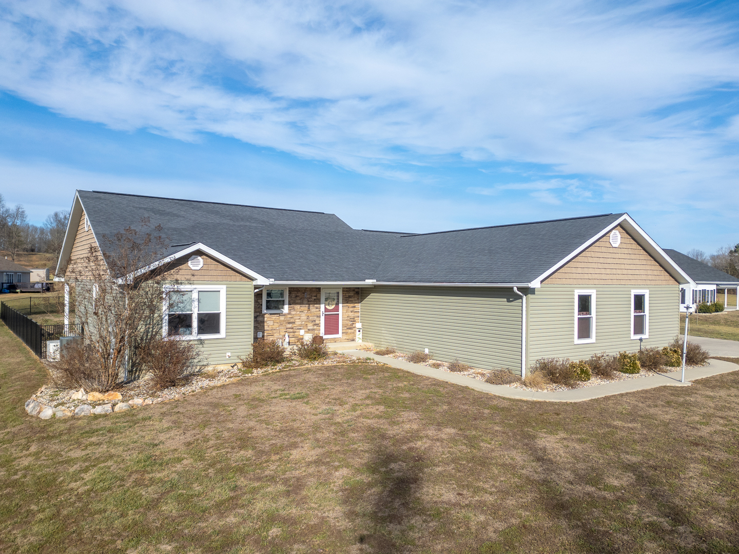 125 Old Bloomfield Road Vienna, IL 62995 - Photo 11 of 53 a view of house with a yard