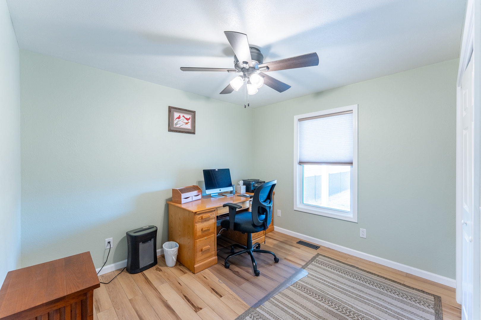 125 Old Bloomfield Road Vienna, IL 62995 - Photo 27 of 53 a work room with furniture and a window