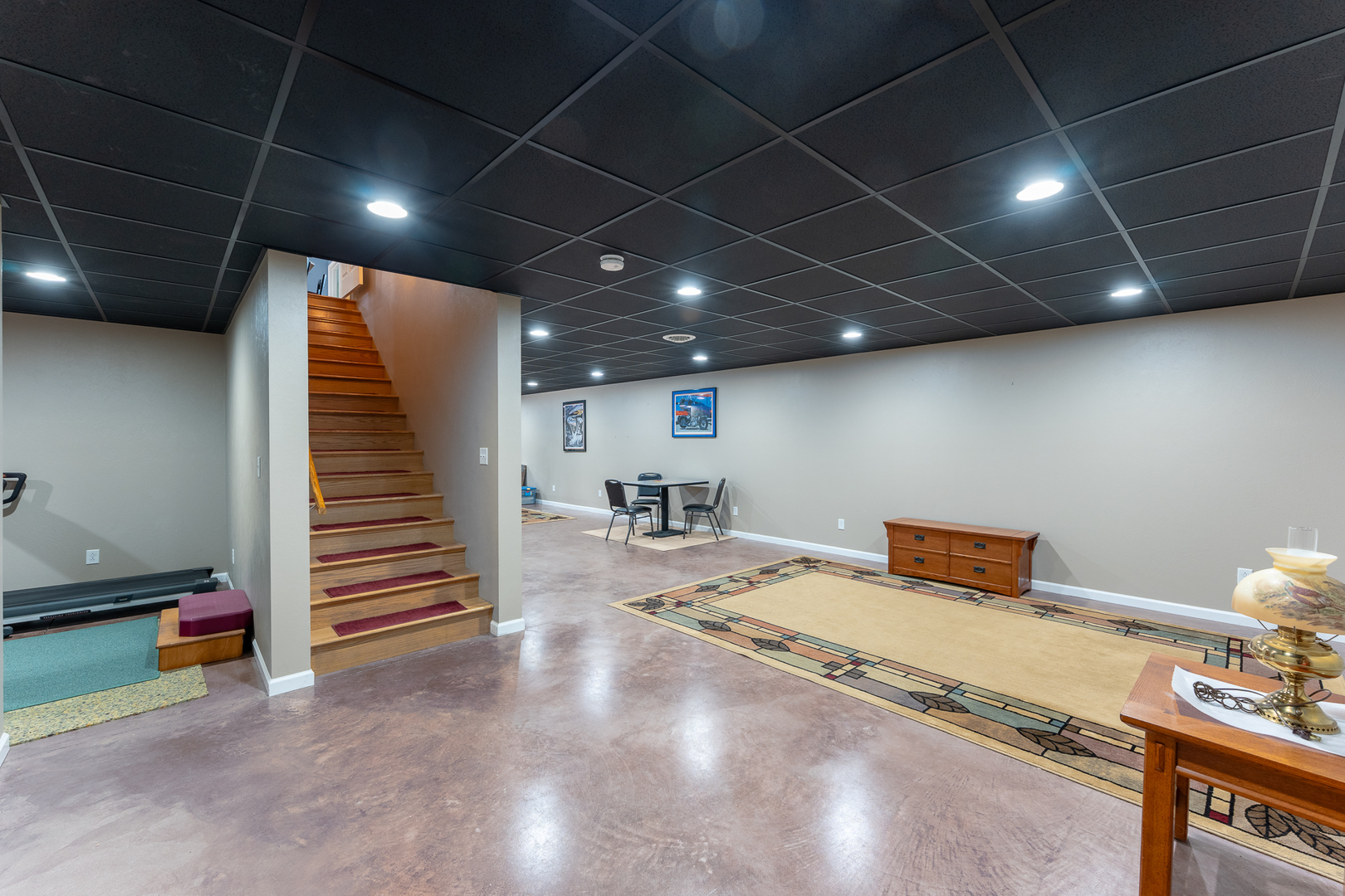 125 Old Bloomfield Road Vienna, IL 62995 - Photo 29 of 53 a view of a hall with stairs and furniture