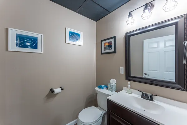 $390,000 | 125 Old Bloomfield Road, Vienna, IL 62995