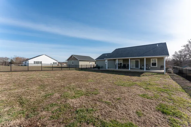 $399,500 | 125 Old Bloomfield Road, Vienna, IL 62995