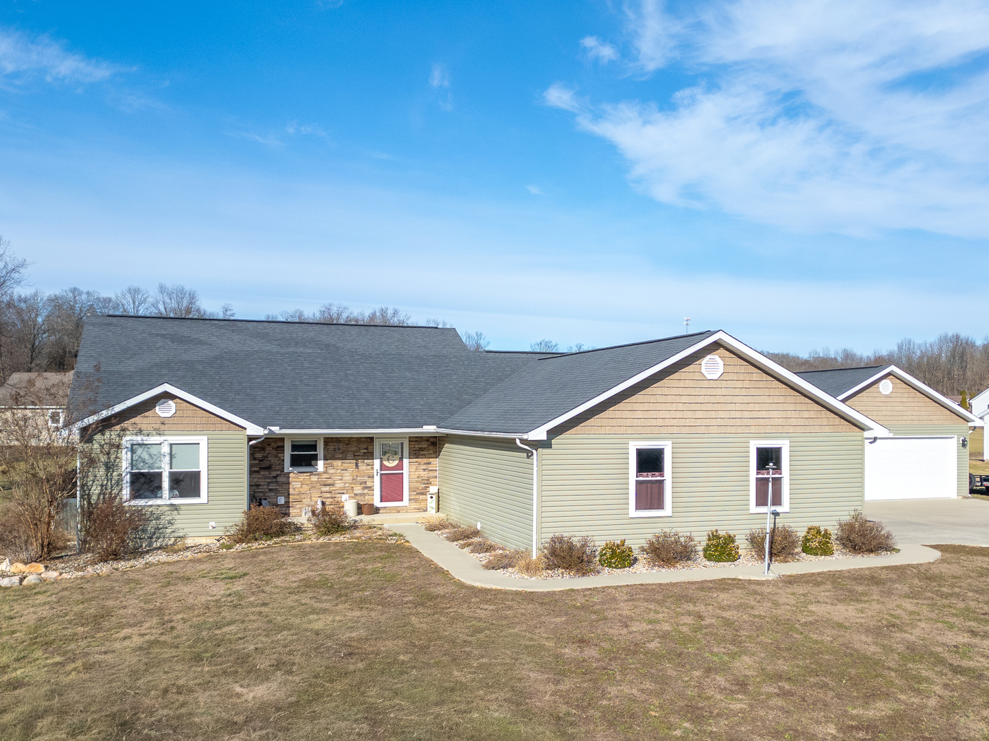 125 Old Bloomfield Road Vienna, IL 62995 - Photo 7 of 53 a view of house with a yard