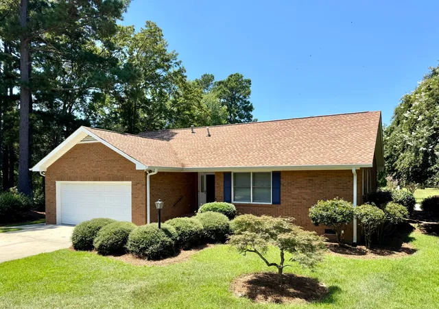 $222,500 | 1 Meadowcrest Trail, Orangeburg, SC 29115