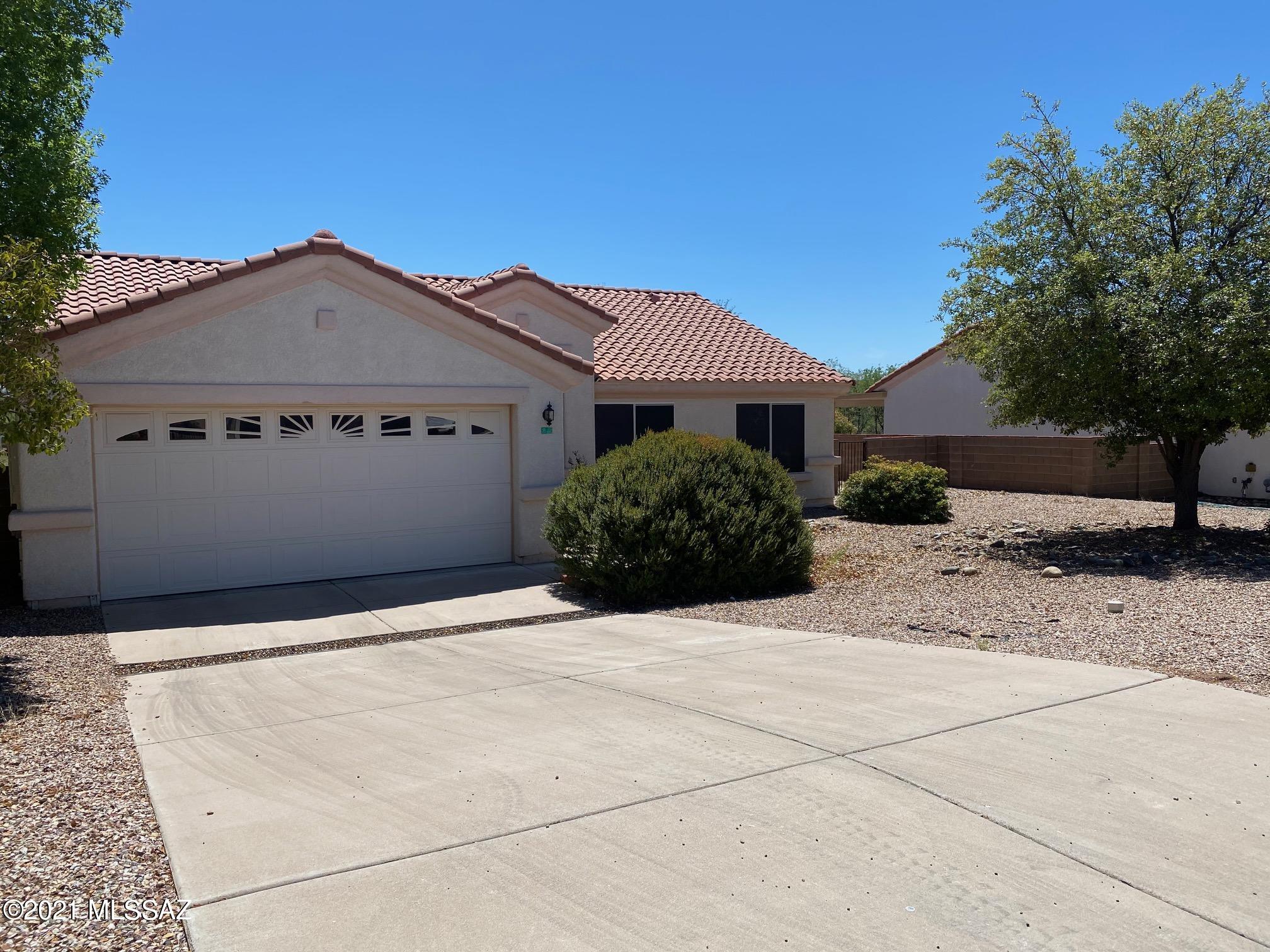 85 Highland Circle Rio Rico, AZ 85648 - Photo 2 of 21