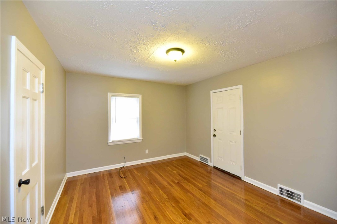 3870 Bushnell Road Cleveland, OH 44118 - Photo 17 of 27 Gallery Image 17