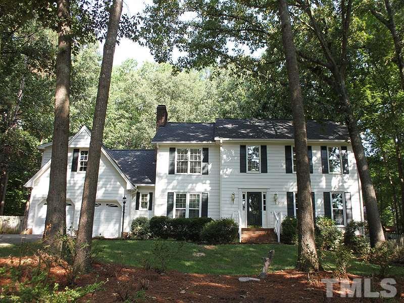 9905 Waterview Road Raleigh, NC 27615 - Photo 2 of 21 front view of house with a yard