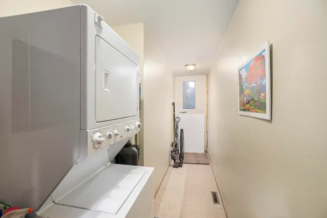 $399,500 | 2715 West 13 Mile Road, Bitely, MI 49309