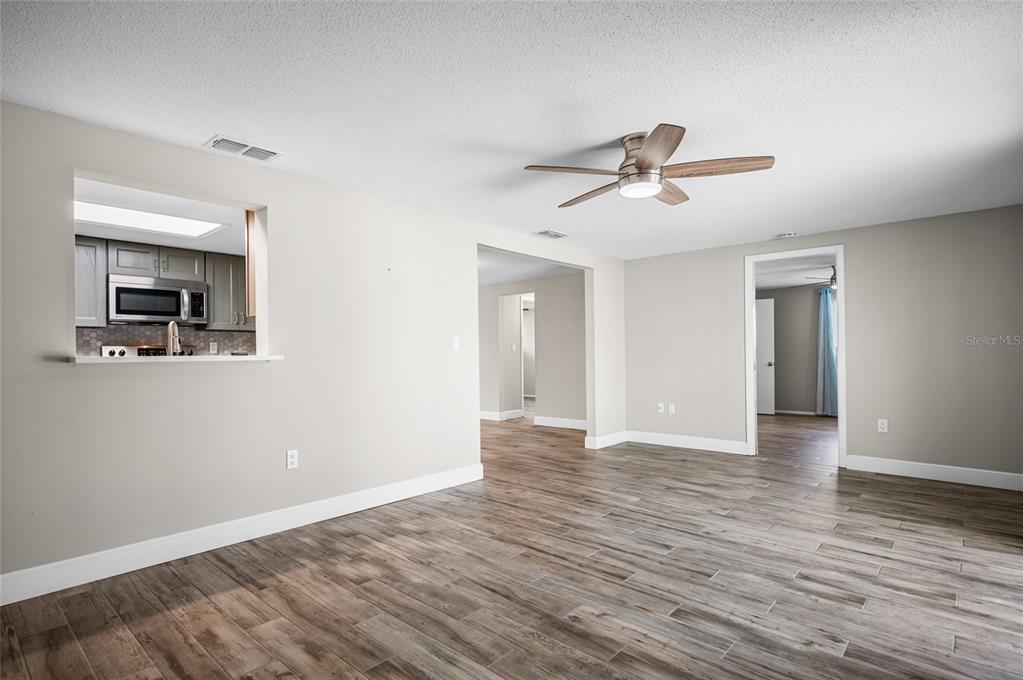 1132 Piedmont Road Venice, FL 34293 - Photo 12 of 52