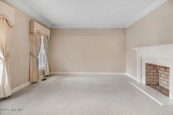 $325,000 | 702 Hillcrest Drive, Mount Olive, NC 28365