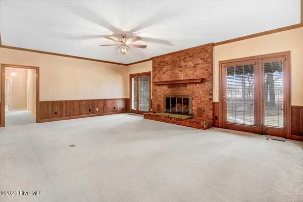 $325,000 | 702 Hillcrest Drive, Mount Olive, NC 28365