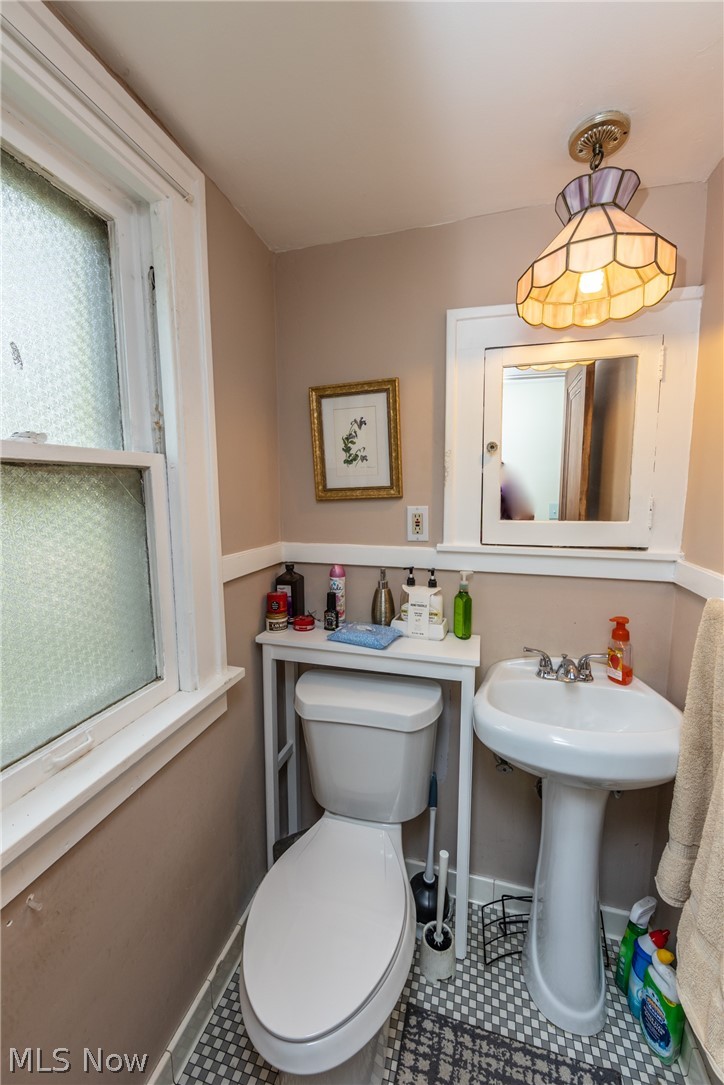 3490 Tullamore Road Cleveland, OH 44118 - Photo 28 of 35 Gallery Image 28