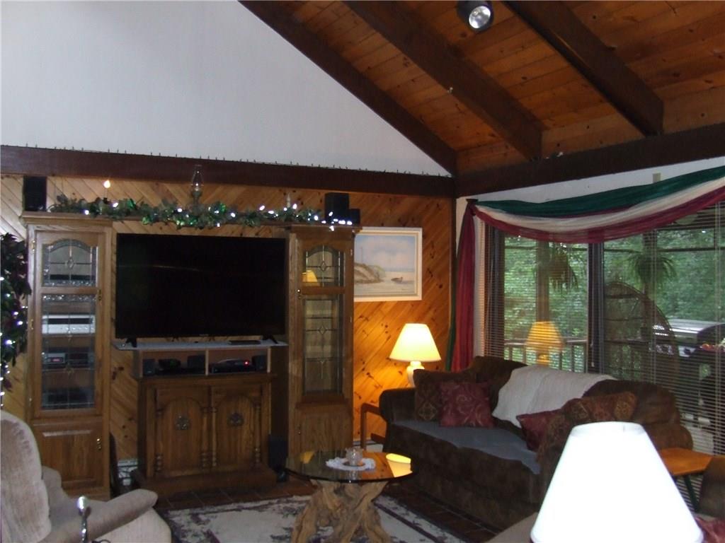 422 Binkey Road Ligonier, PA 15658 - Photo 2 of 23 Post & Beam Construction