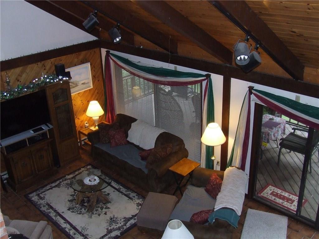 422 Binkey Road Ligonier, PA 15658 - Photo 4 of 23 Family Room