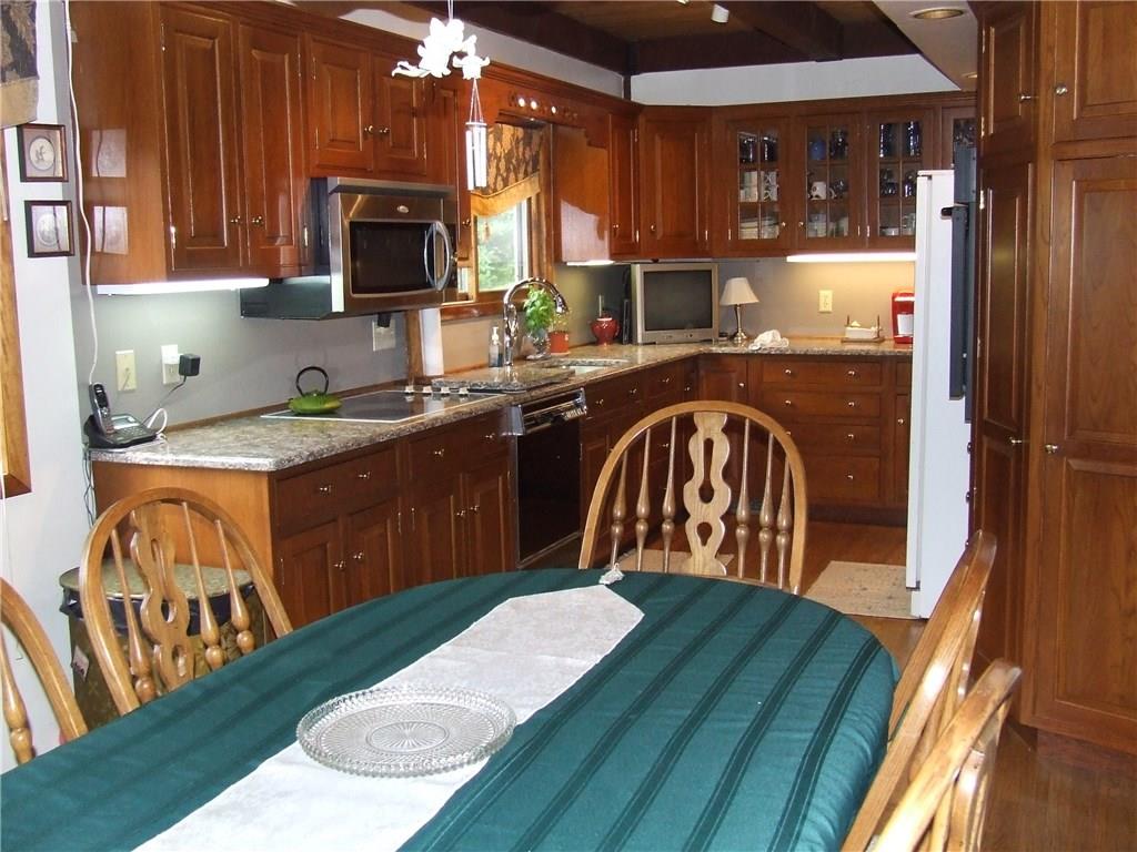 422 Binkey Road Ligonier, PA 15658 - Photo 8 of 23 Custom Kitchen w/ quartz countertops