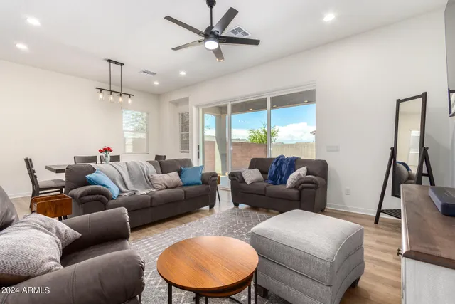 $3,900 | 10112 East Trent Avenue, Mesa, AZ 85212