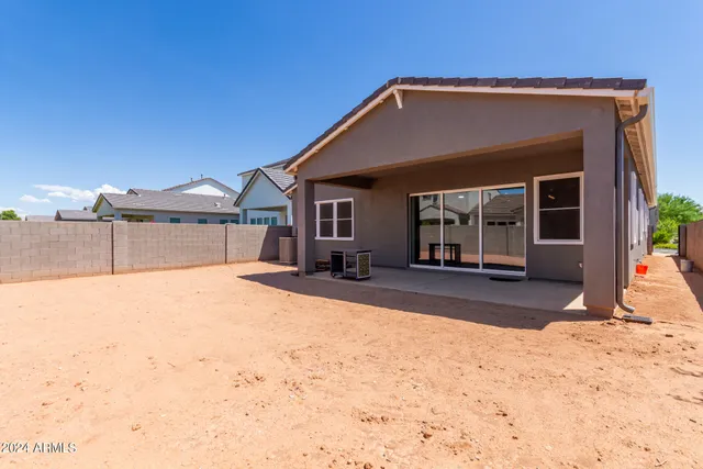 $3,900 | 10112 East Trent Avenue, Mesa, AZ 85212