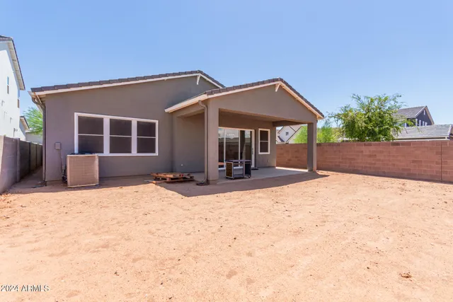 $3,900 | 10112 East Trent Avenue, Mesa, AZ 85212