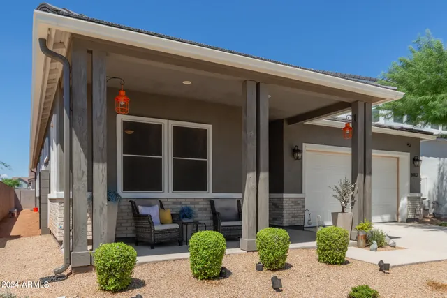 $3,900 | 10112 East Trent Avenue, Mesa, AZ 85212