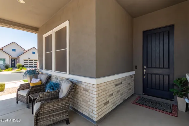 $3,900 | 10112 East Trent Avenue, Mesa, AZ 85212