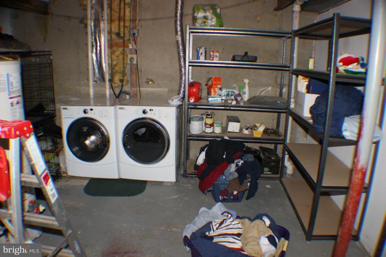 8023 Rocky Run Road Gainesville, VA 20155 - Photo 12 of 30 Lower Level Laundry and Storage