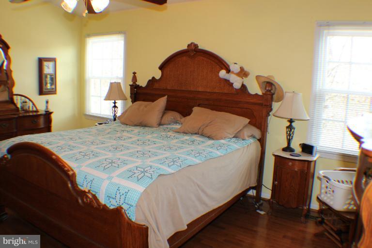 8023 Rocky Run Road Gainesville, VA 20155 - Photo 17 of 30 Bedroom (Master)