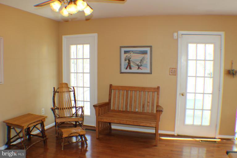 8023 Rocky Run Road Gainesville, VA 20155 - Photo 18 of 30 Family Room