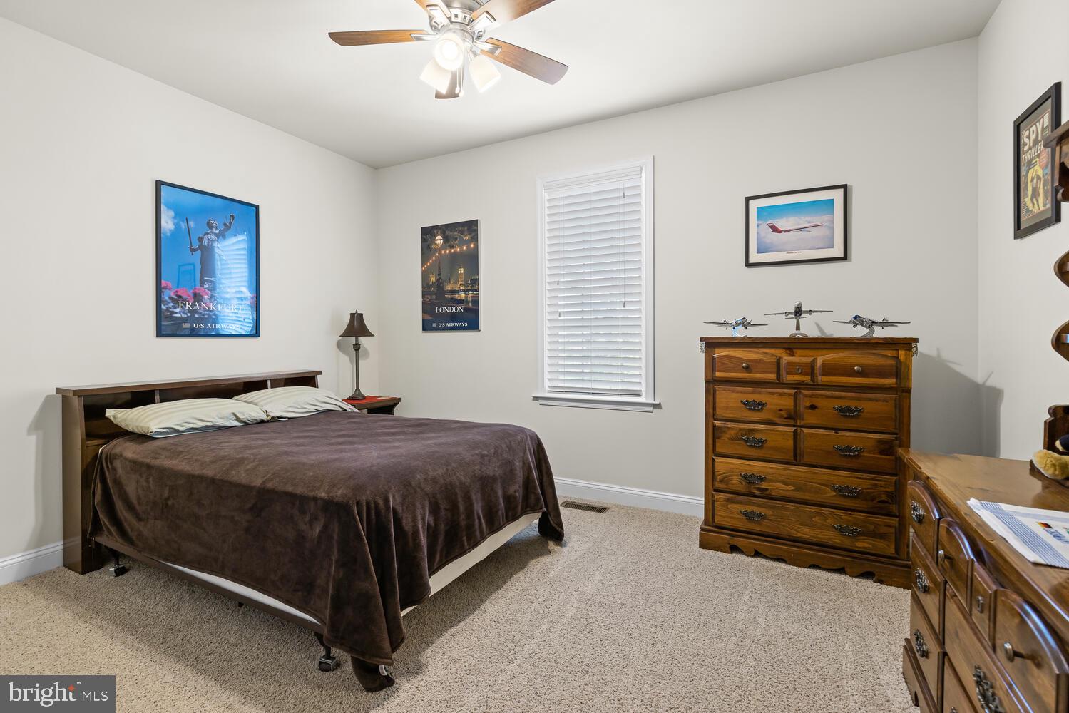 6686 Kelly Road Warrenton, VA 20187 - Photo 22 of 37 Guest room 1